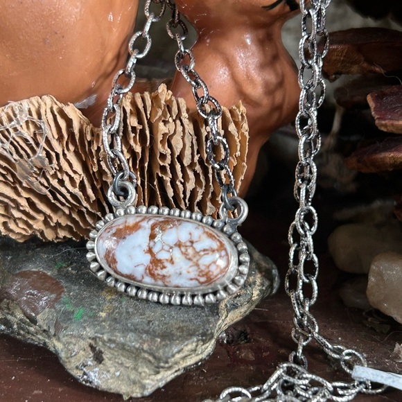 925 Sterling Stunning wild horse turquoise necklace - Picture 3 of 5